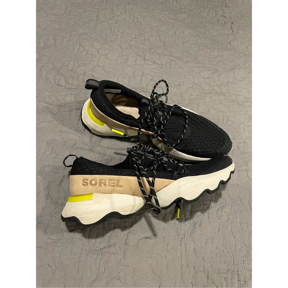 Sorel Kinetic Impact Lace Tennis Shoes Sneakers Women’s 9
